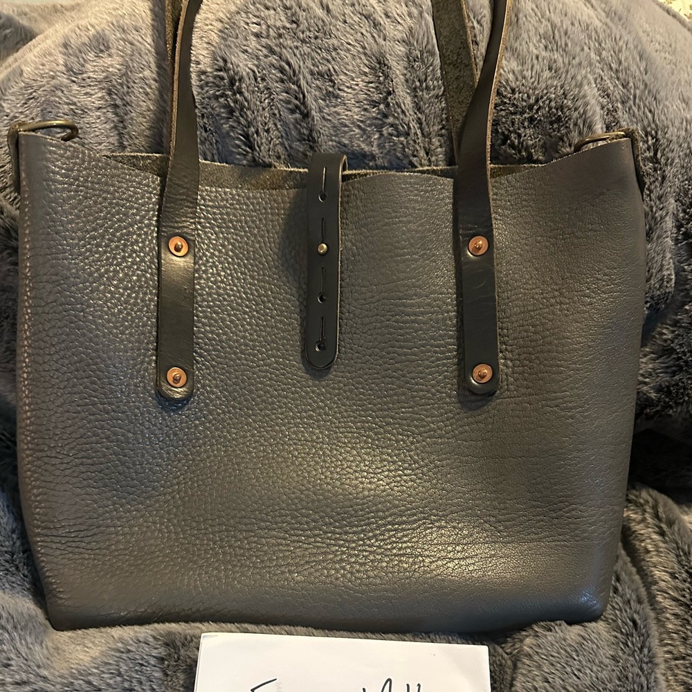 Go Forth Goods Small Avery Tote Lead Gray - Picture 2 of 12